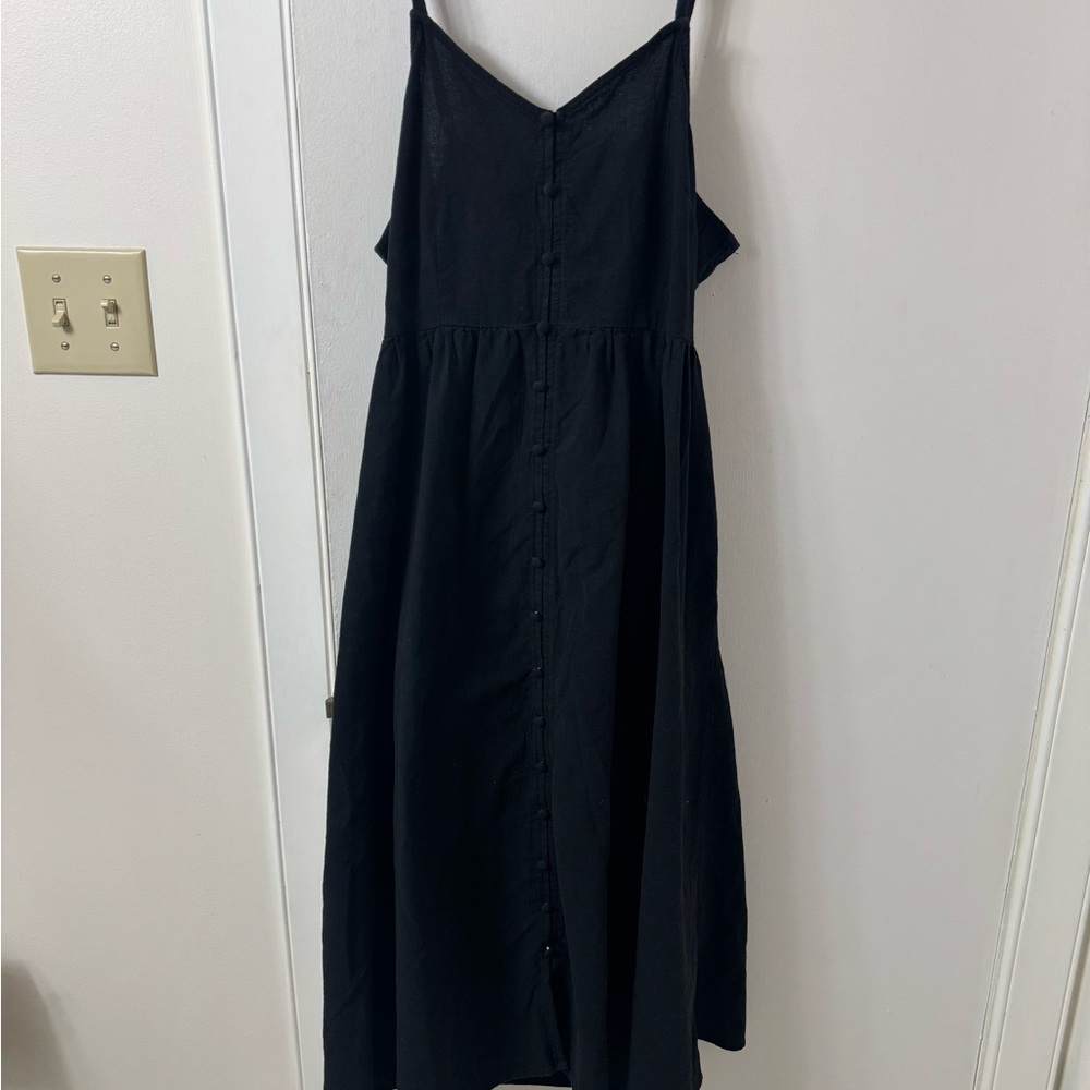 Universal Thread Black Midi Dress